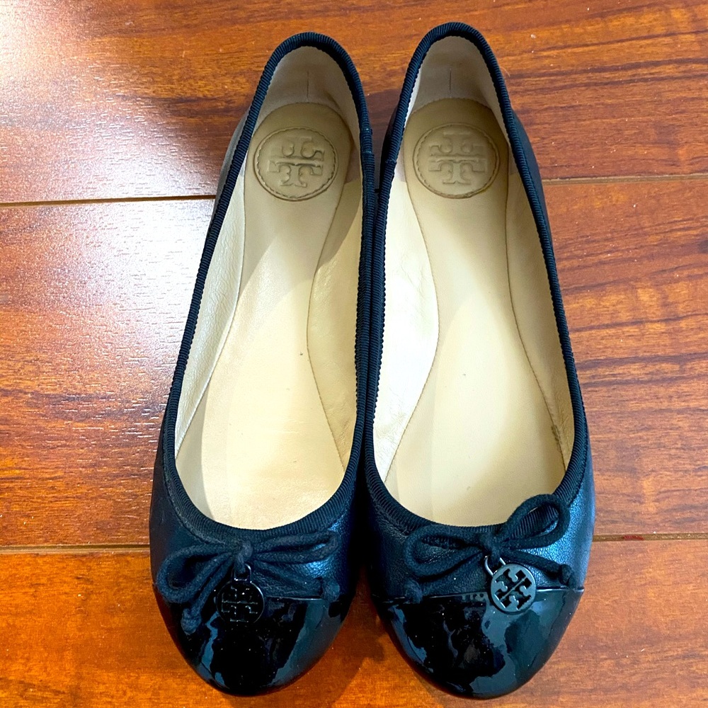 SOLD Tory Burch shoes SOLD